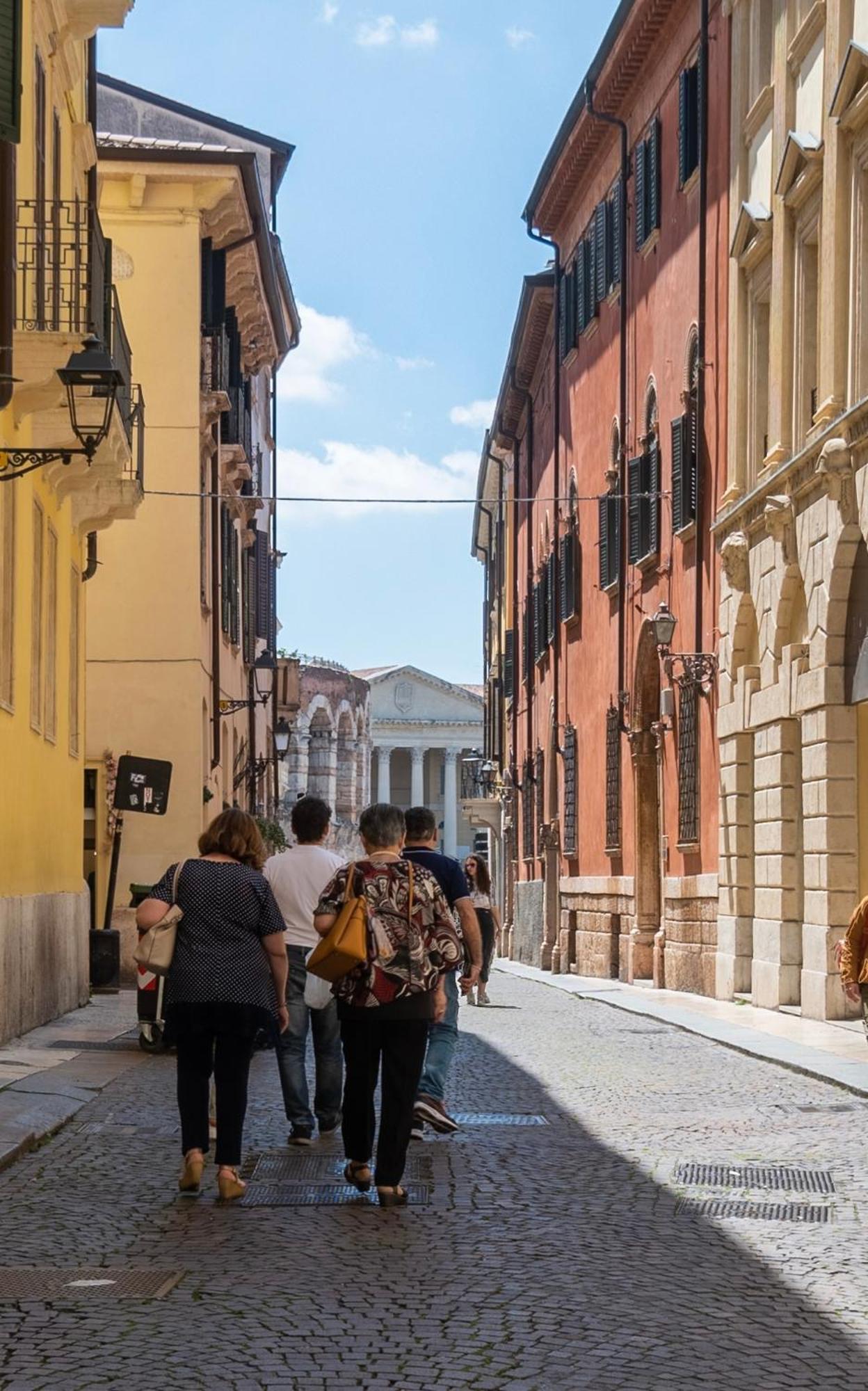 Arena Living Verona - Next To Arena Экстерьер фото